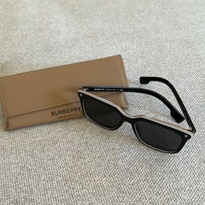 Burberry sunglasses like NEW